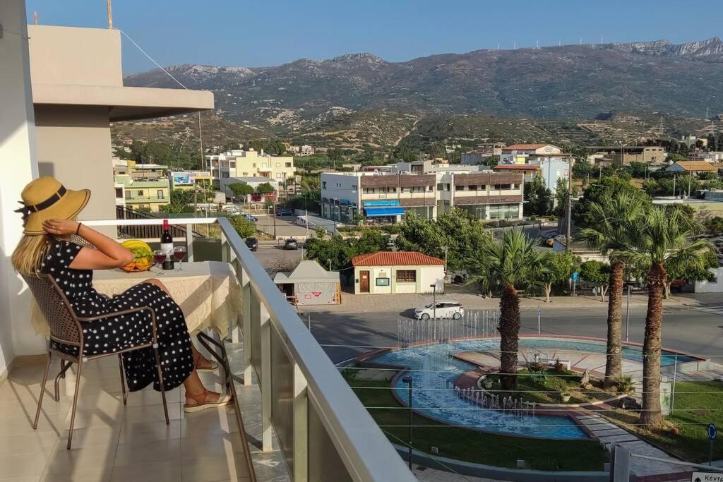 Apartment 95 M2, Center Of Sitia, Wifi, 350M Beach Екстер'єр фото