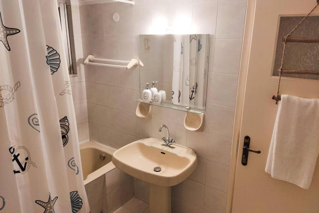 Apartment 95 M2, Center Of Sitia, Wifi, 350M Beach Екстер'єр фото